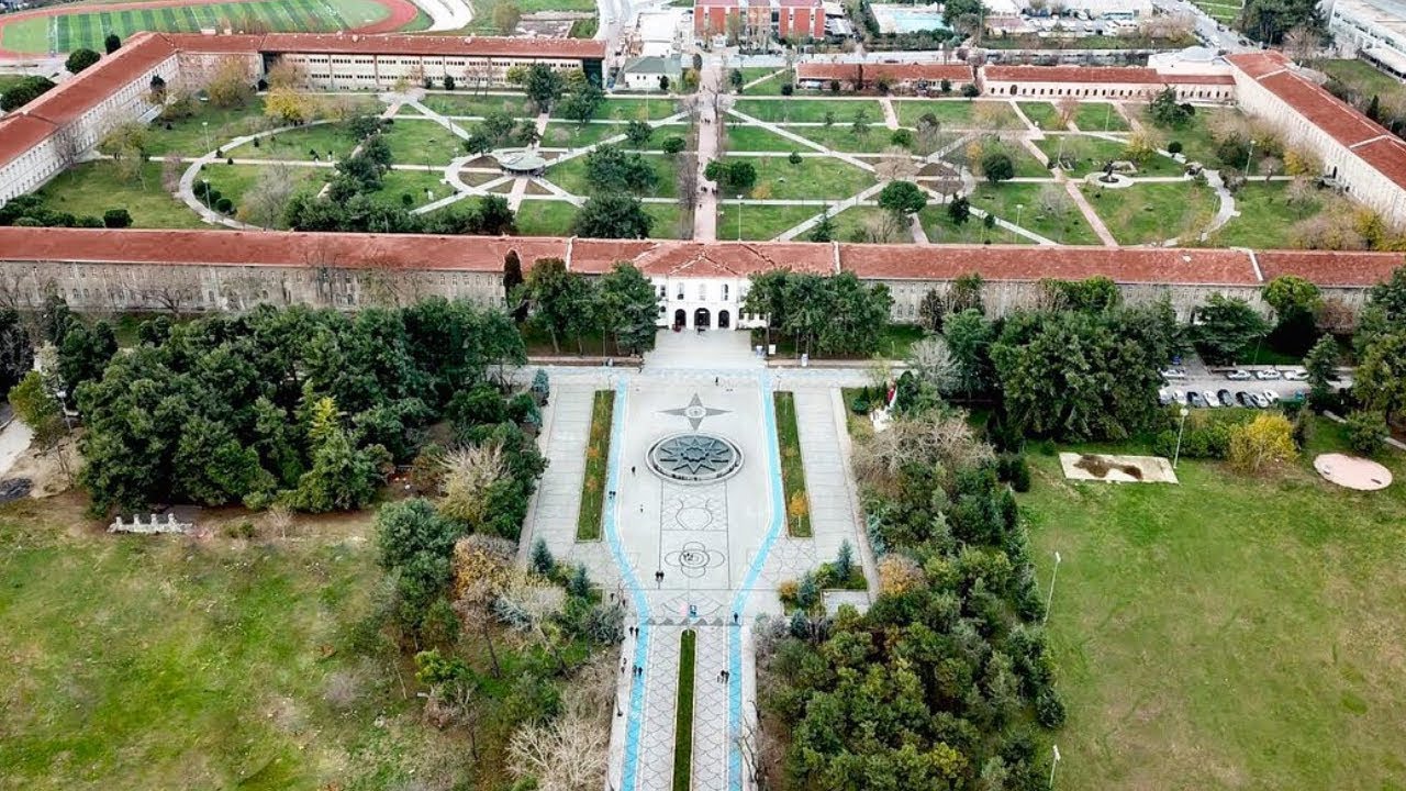 Yıldız Teknik Üniversitesi'nde "yarı zamanlı" millet bahçesi