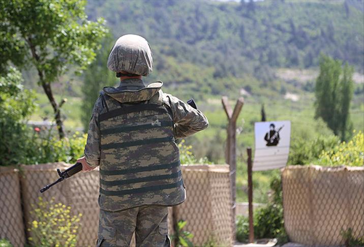 İnsan kaçakçılığı yapan general gözaltına alındı