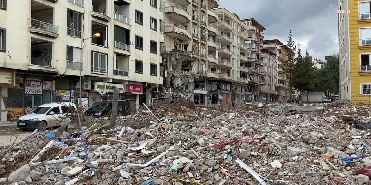 Sanık müteahhit 'teslim etmem gereken işler var' dedi, tahliye istedi