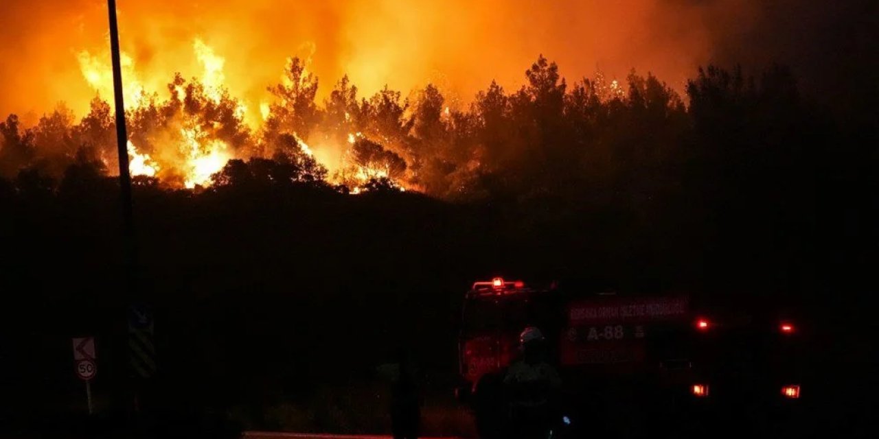 Yumaklı: İzmir'deki yangın insan kaynaklı, şüpheliler gözaltında
