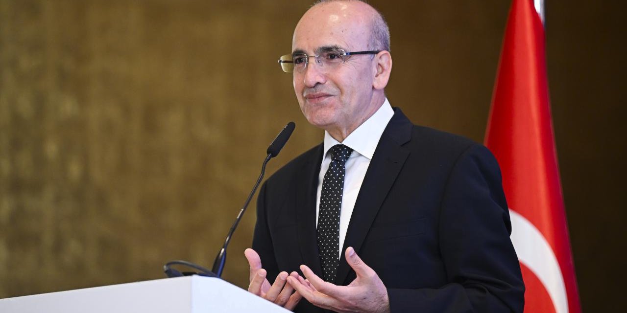 Mehmet Şimşek hayaller aleminde:  Türkiye'de asgari ücret düşük değil