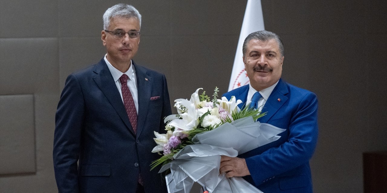 Sağlık Bakanlığı'nda devir teslim: '3 olayda ağır sınavlar verdik'