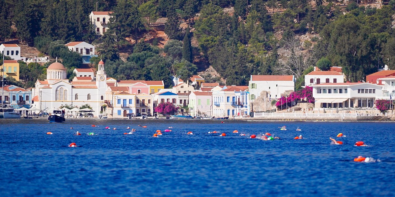 Meis’ten Kaş’a carettalarla baş başa