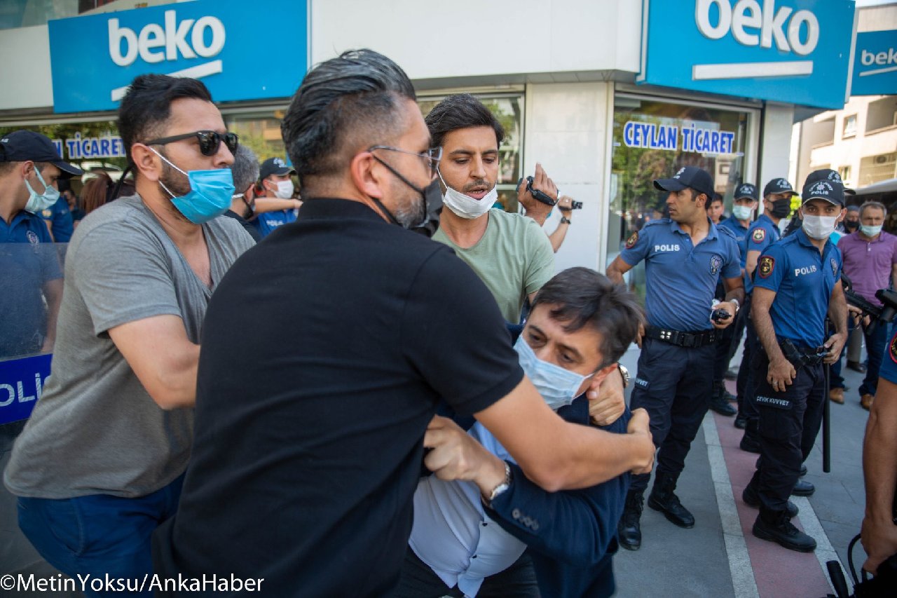 Deniz Poyraz'ın katledilmesini protesto edenlere polis müdahalesi