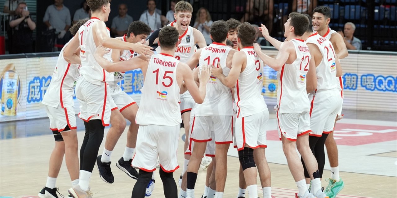 Türkiye, U17 Basketbol Dünya Kupası'nda dünya üçüncüsü oldu