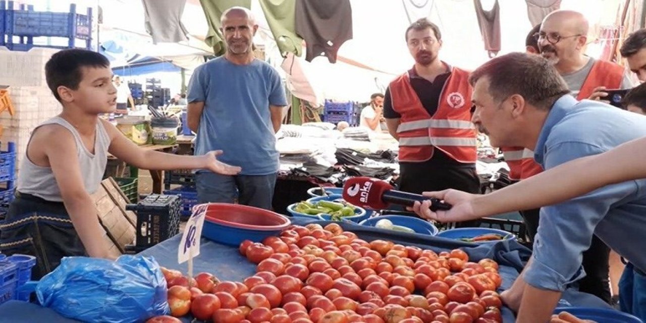 Pazarcı çocuktan Erkan Baş'a: Benim yaşımdakiler mahallede top oynuyor