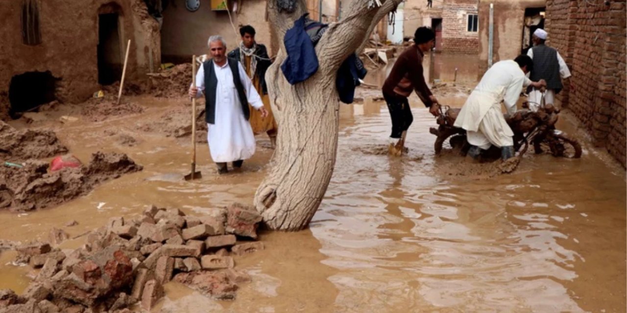 Afganistan'da sel felaketi: En az 35 kişi hayatını kaybetti