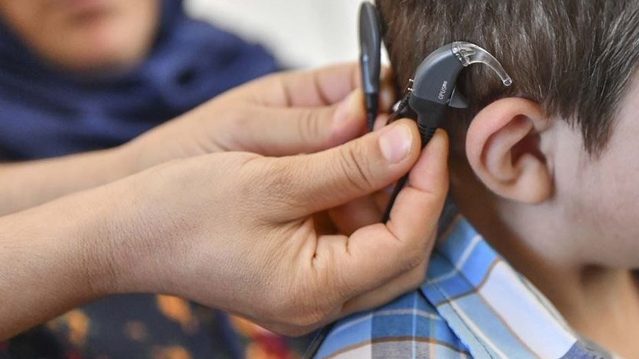 MHP'li Aycan: "SGK, kulak arkası işitme cihazı ücretinin tamamını karşılamalı"