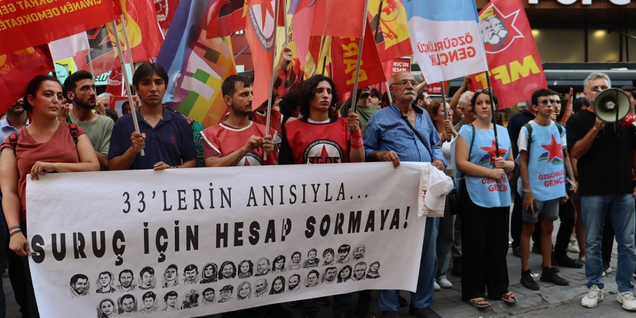 Suruç Katliamı'nda yaşamını yitirenler İzmir'de anıldı