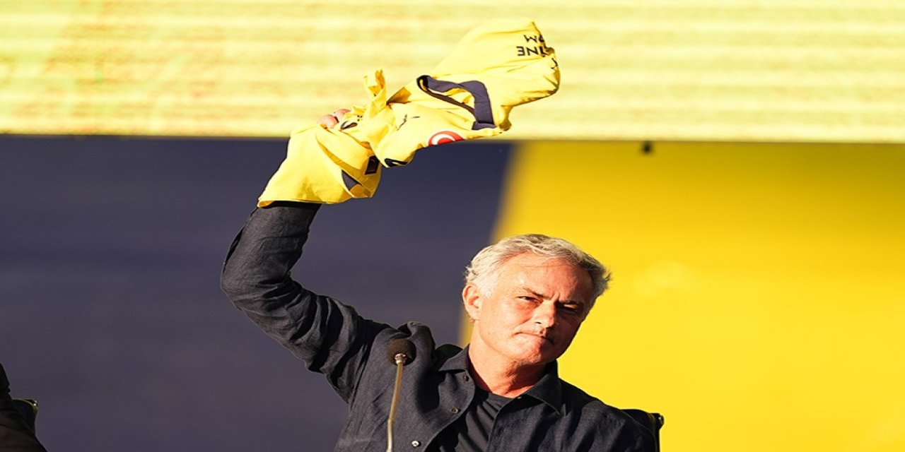 Taraftarlar Fenerbahçe'de Mourinho'nun başarılı olacağını düşünüyor mu?