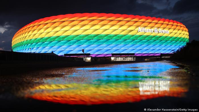 UEFA Münih Stadı'nda gökkuşağı renklerine izin vermedi