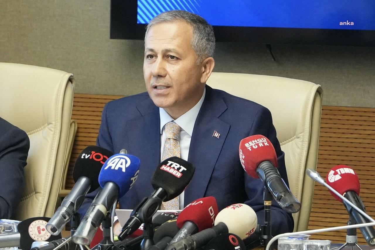 Saygı Öztürk: İçişleri Bakanına tuzak mı kuruldu, adresi kim verdi?