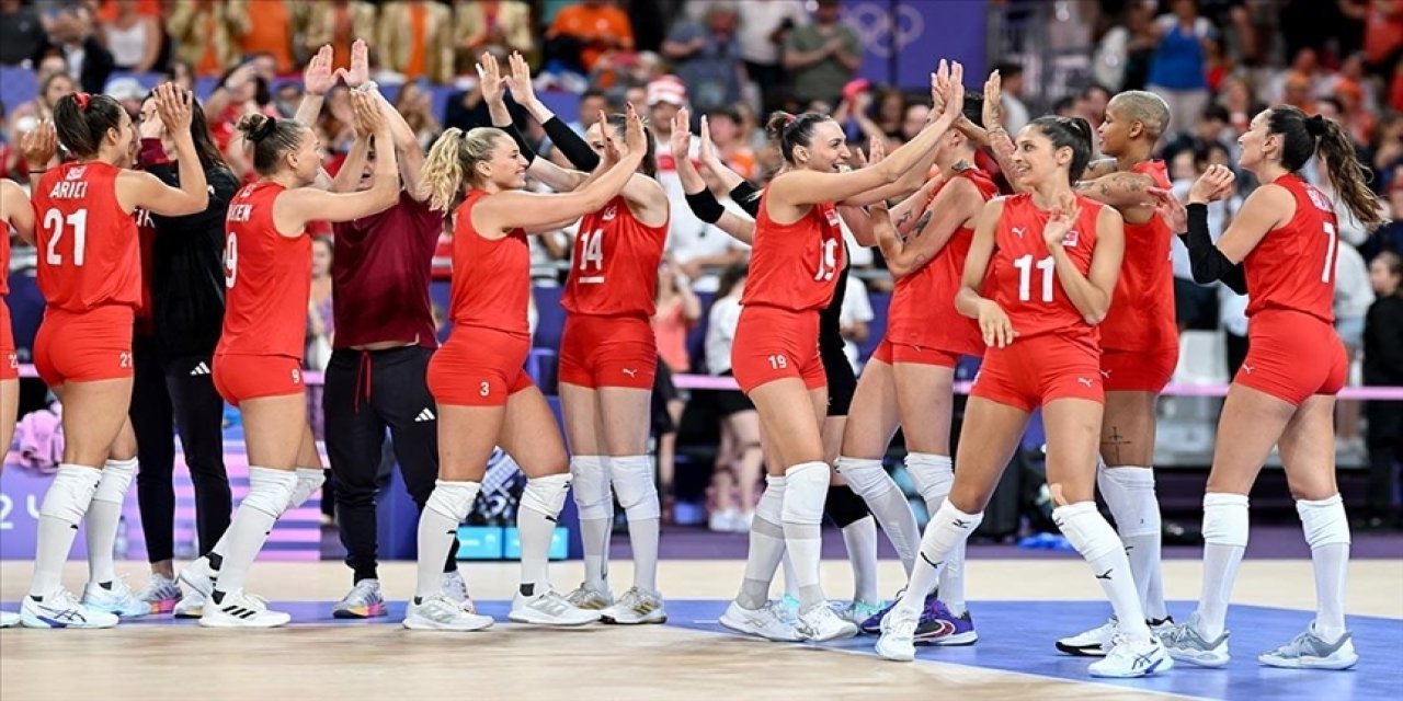 A Milli Kadın Voleybol Takımı, yarın İtalya'yla karşılaşacak