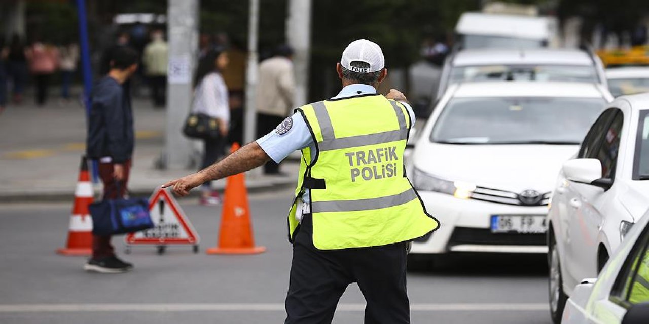 Devriyedeki polise yüz tanımalı yaka kamerası geliyor