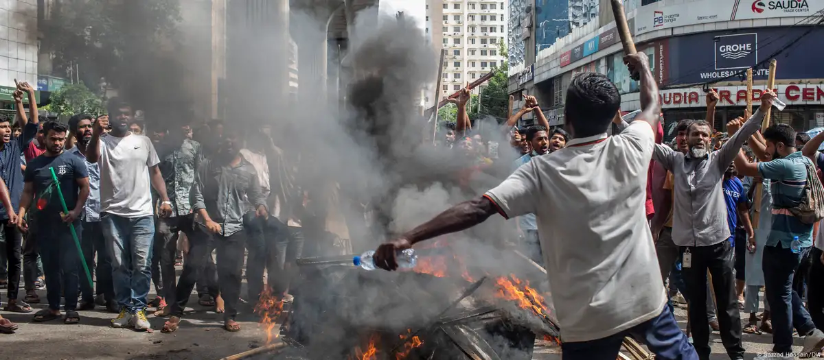 Bangladeş'te hükümet karşıtı protestolarda 300 ölü