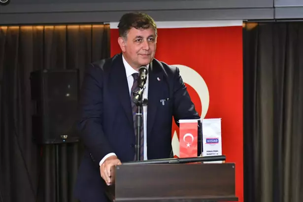 Belediye Başkanı son noktayı koydu: Bozkurt işareti yapan futbolcu heykeli dikmeyiz