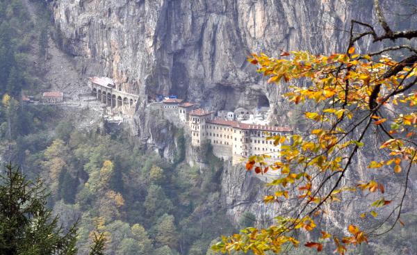 Sümela Manastırı'nda Bartholomeos'un yöneteceği 11'inci ayin ertelendi