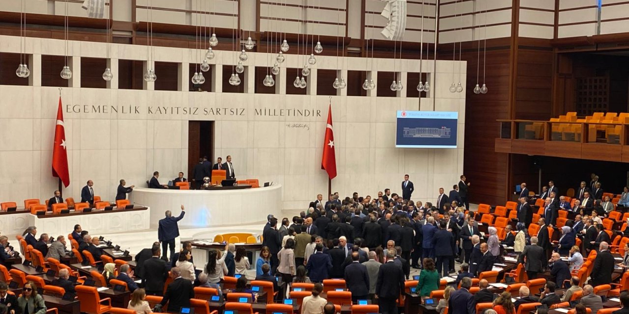 AKP'li milletvekillerinin muhalefete saldırısına siyasilerden tepki