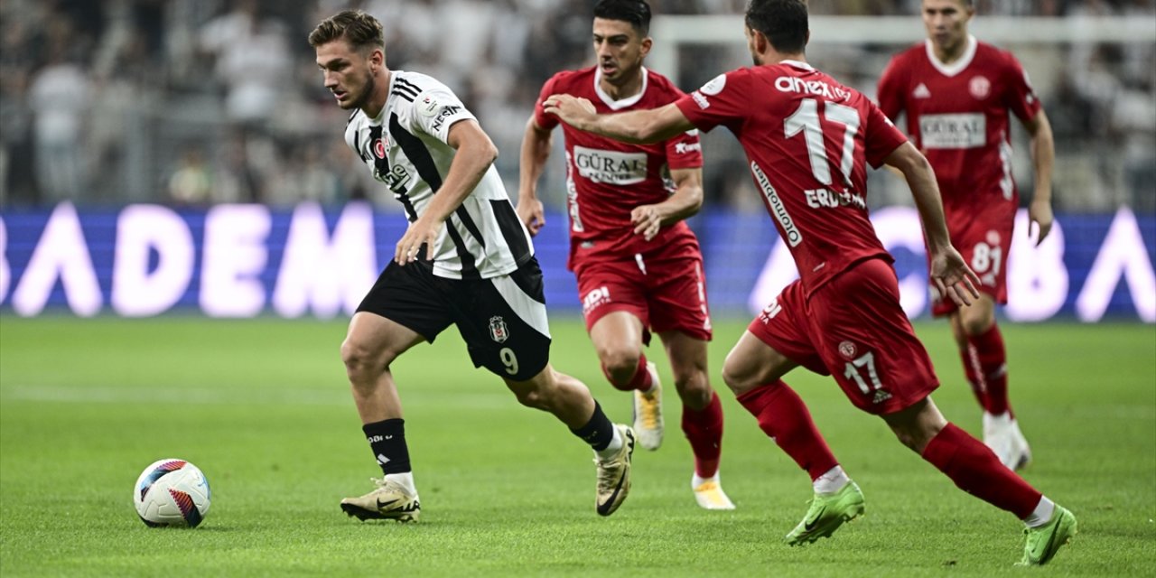 Beşiktaş, Antalyaspor'u 4-2 devirdi