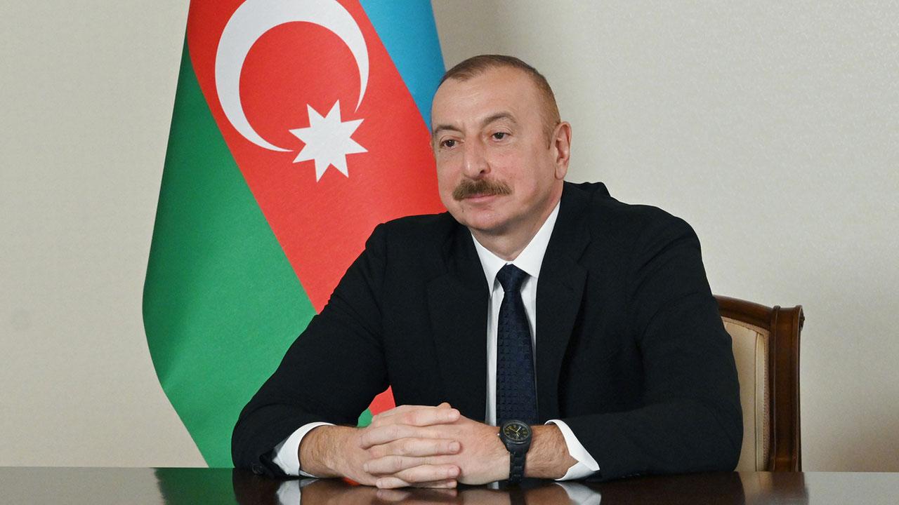 Aliyev: "Ermenistan Dağlık Karabağ'da sınırları belirlemek için bizimle çalışmalı"