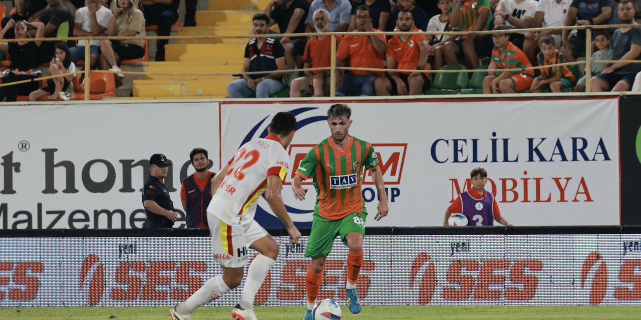 Alanyaspor ile Göztepe 1-1 berabere kaldı