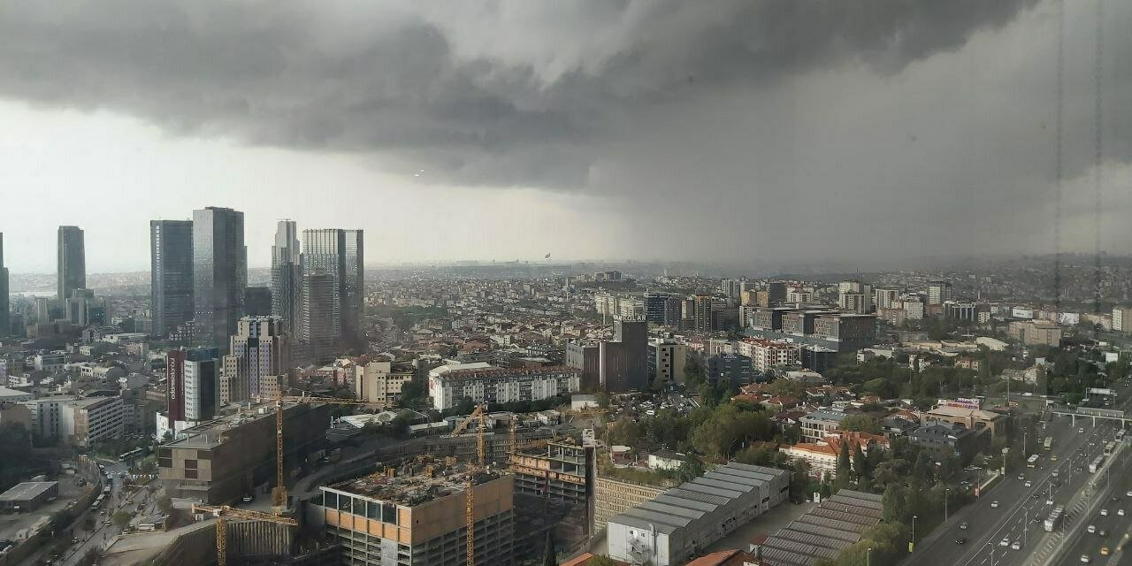 Meteoroloji'den İstanbul, Tekirdağ ve Kırklareli için yağış uyarısı