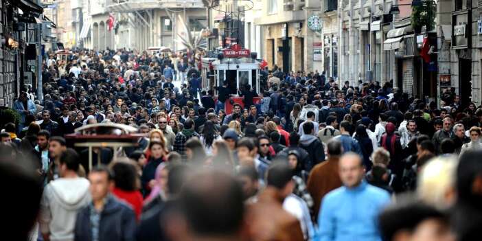 Son anketten çarpıcı sonuçlar: Cumhurbaşkanlığında 3 senaryo, oy oranları bıçak sırtı