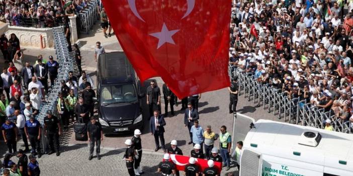 Ayşenur Ezgi Eygi, son yolculuğuna uğurlandı