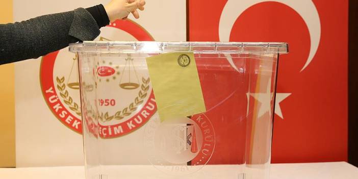 AKP-CHP farkı kapanıyor... İşte son seçim anketi