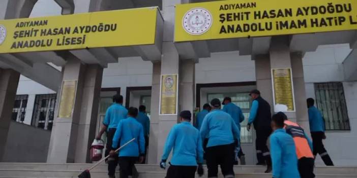 Bakanlık temizleyemiyor, Adıyaman Belediyesi 1 ayda 120 okulu temizledi