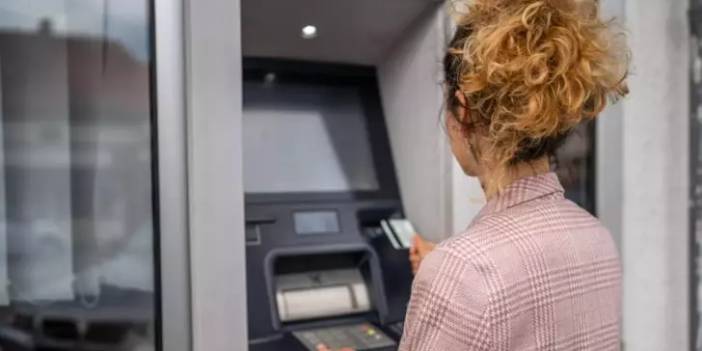 ATM’lerde nakit krizi büyüyerek devam ediyor