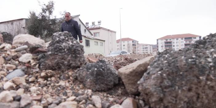 Depremde krediyle aldığı evi yıkıldı, 8 yıl olmayan evin kredi taksidini ödeyecek