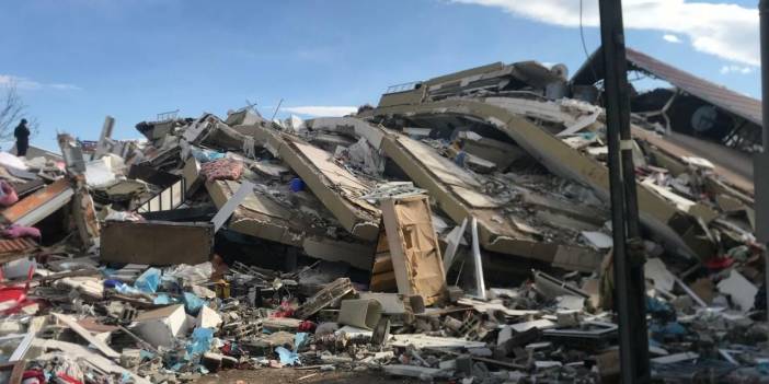 Deprem davası: Bin 457 yılla yargılanıyordu tahliye edildi