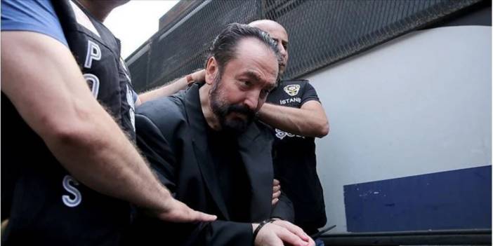 Duruşmada Adnan Oktar'a yemek sipariş eden binbaşı görevden alındı