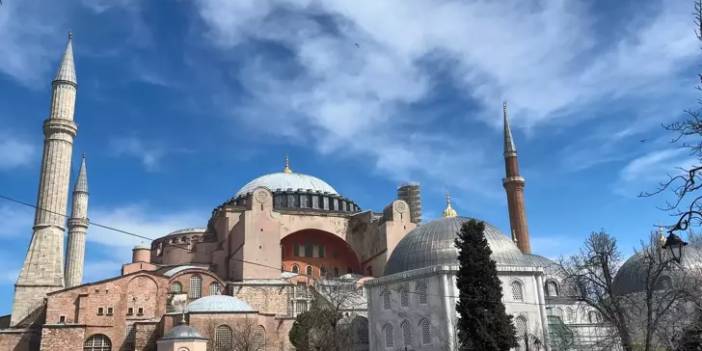 Ayasofya'nın ahşap kapısına zarar verilmesi davası: 1 yıl 8 ay hapis