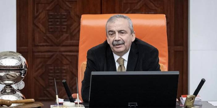 Sırrı Süreyya Önder'in sağlık durumuyla ilgili hastaneden açıklama: Kalbinin sağ tarafı kasılmaya başlandı