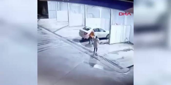 O anlar kamerada | Samsun'da akaryakıt istasyonunda heyelan