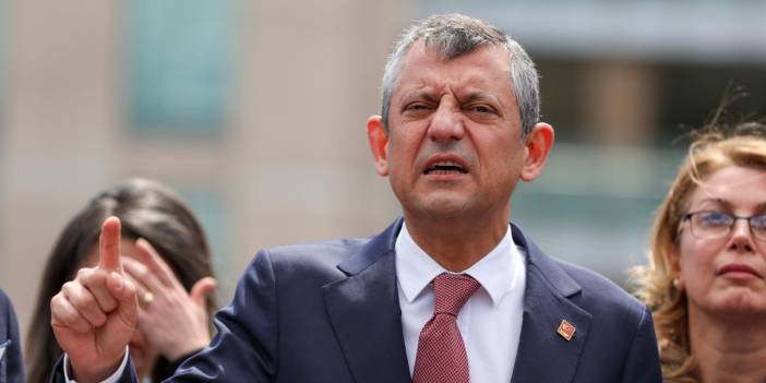 Özgür Özel'den Yerlikaya'ya: Bilmediğin konuda bir daha konuşma