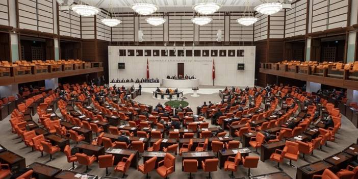 AKP infaz paketini Meclis'e sundu: 'Bu kanun teklifi yalnızca bir başlangıç'