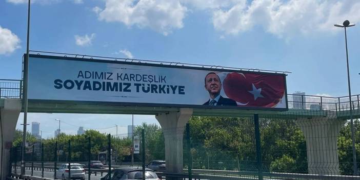 Pano İmamoğlu'ndan, slogan Ahmet Özer'den: Billboardlarda Erdoğan afişleri