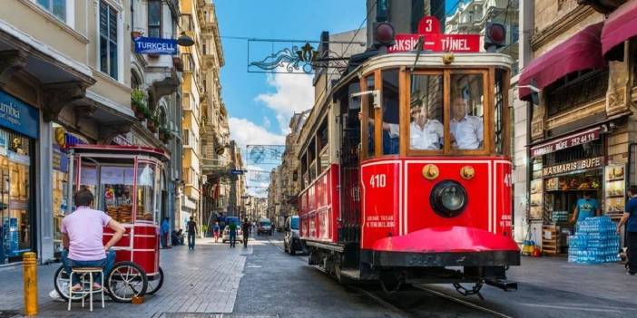 İstanbul'da yaşamanın maliyeti ağırlaşıyor: Dört kişilik ailede herkes asgari ücretle çalışsa yine yetmiyor!