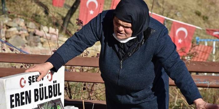 DEM Parti Eş Genel Başkanları bayramda Eren Bülbül'ün annesini aradı