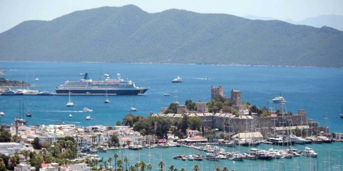 Bayramda Bodrum'un nüfusu arttı, suyu azaldı