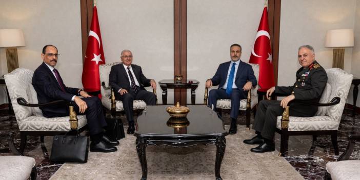 İsrail'in İran'a saldırısı: Dışişleri, Milli Savunma bakanları ile MİT ve Genelkurmay başkanları toplantı