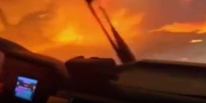 Buca'da yangına müdahale eden ekip alevler arasında kaldı