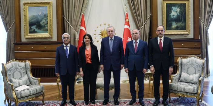 İmralı Heyeti'nin Cumhurbaşkanı Erdoğan'la görüşmesi sona erdi