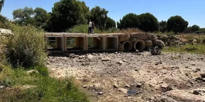 İznik Gölü'nü besleyen Karasu Deresi tamamen kurudu