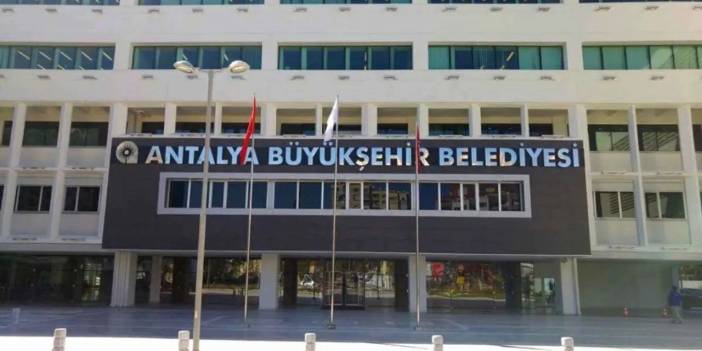 Antalya Büyükşehir Belediyesi'ne yönelik operasyonda 2 tutuklama