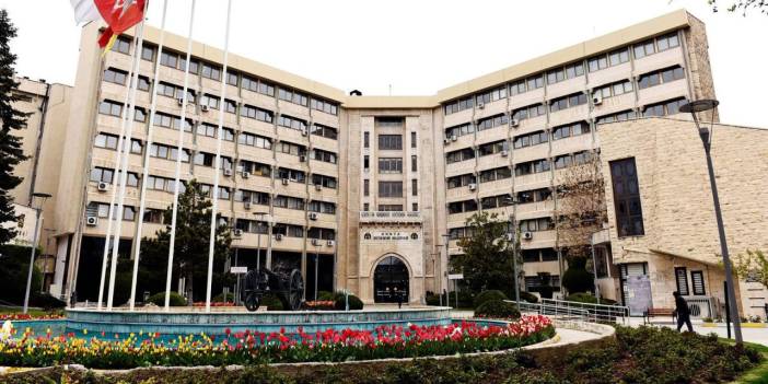 İktidara yakınlığı ile bilinen isimlerin katılımıyla söyleşi: 20 milyon TL'lik sözleşme imzalandı