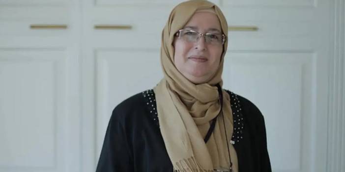 Diyanet'in tartışmalı hutbesine tepki gösteren yazar başını açacağını açıkladı